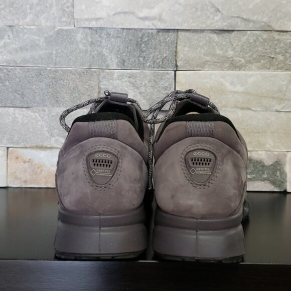 Ecco Multi-Vent GTX Sneakers - Picture 8 of 9